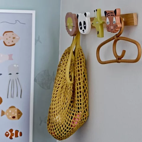 Cintre en rotin enfant