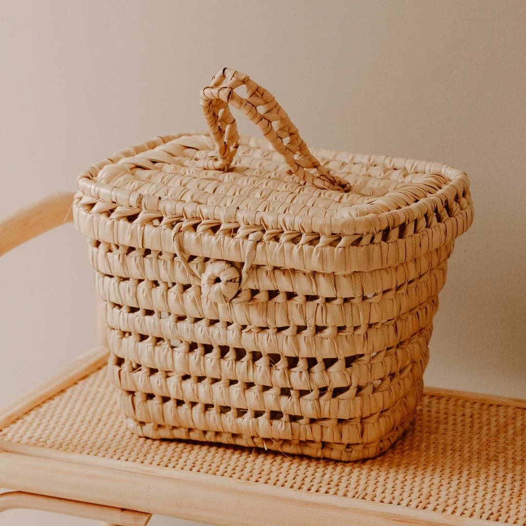 Petit vanity en feuilles de palmier naturelles