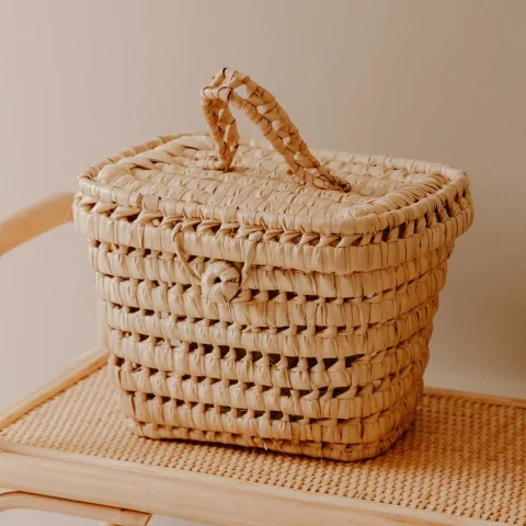 Petit vanity en feuilles de palmier naturelles