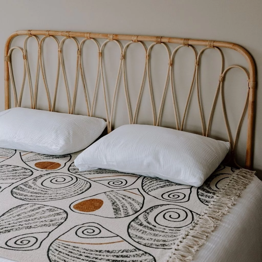 alma-tête-de-lit-en-rotin