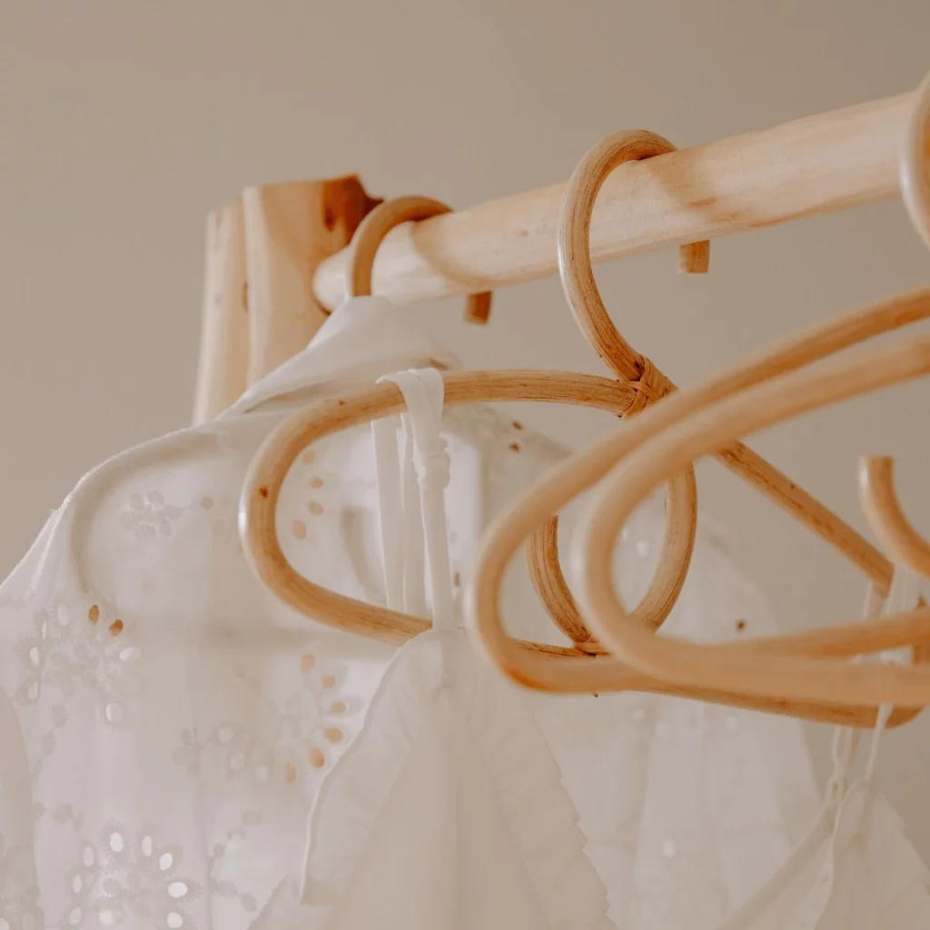 cintre tendance en rotin