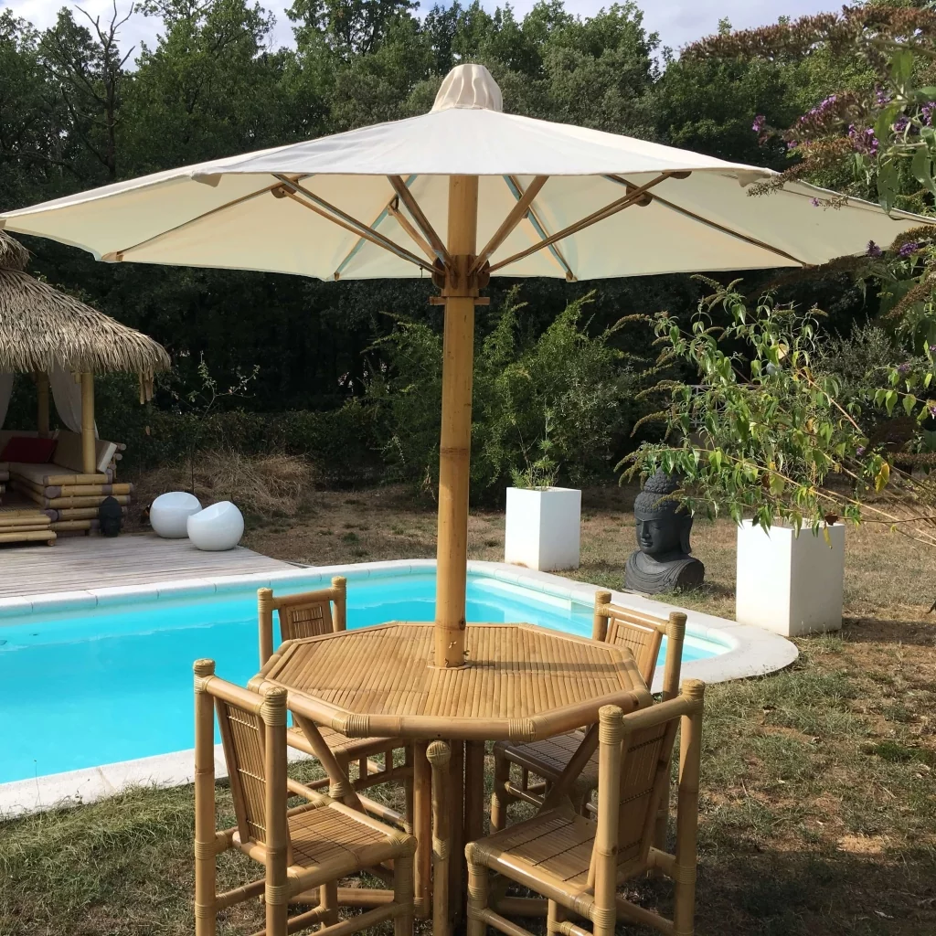 La table parasol  Gili en bambou  Table et chaise d 