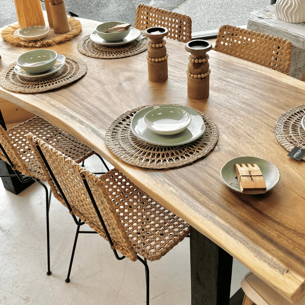 gustave-chaise-de-salon-en-rotin-naturel-et-en-metal