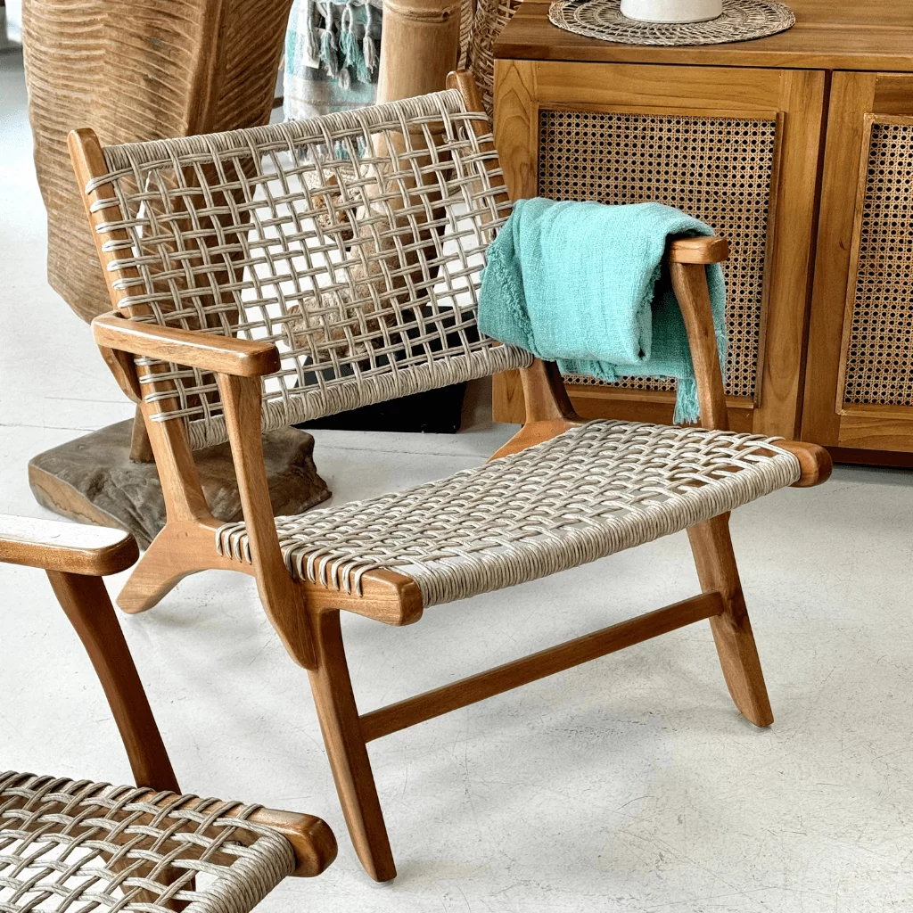 june-fauteuil-en-corde-beige-et-teck