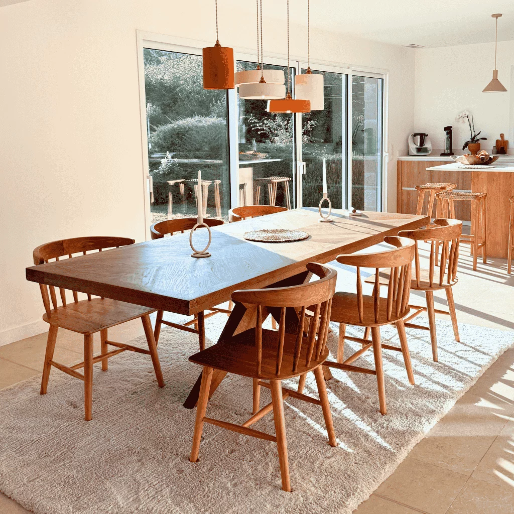 chaise de salle à manger en bois naturel