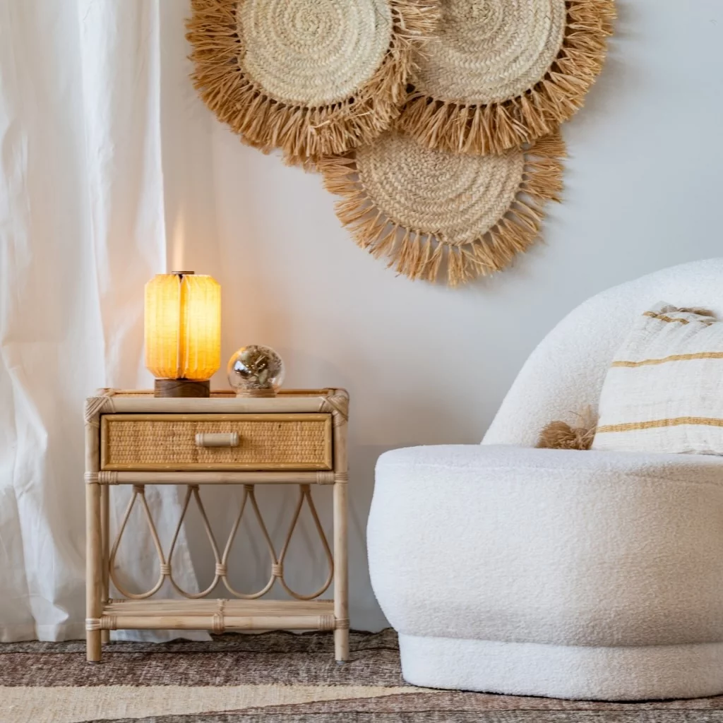 PRISCA - Table de chevet en rotin avec tiroir