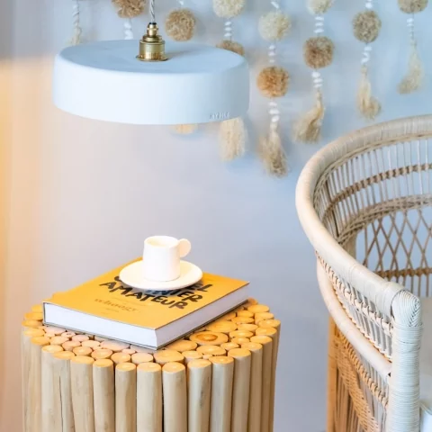 MICHELE M - Suspension en terre cuite blanche