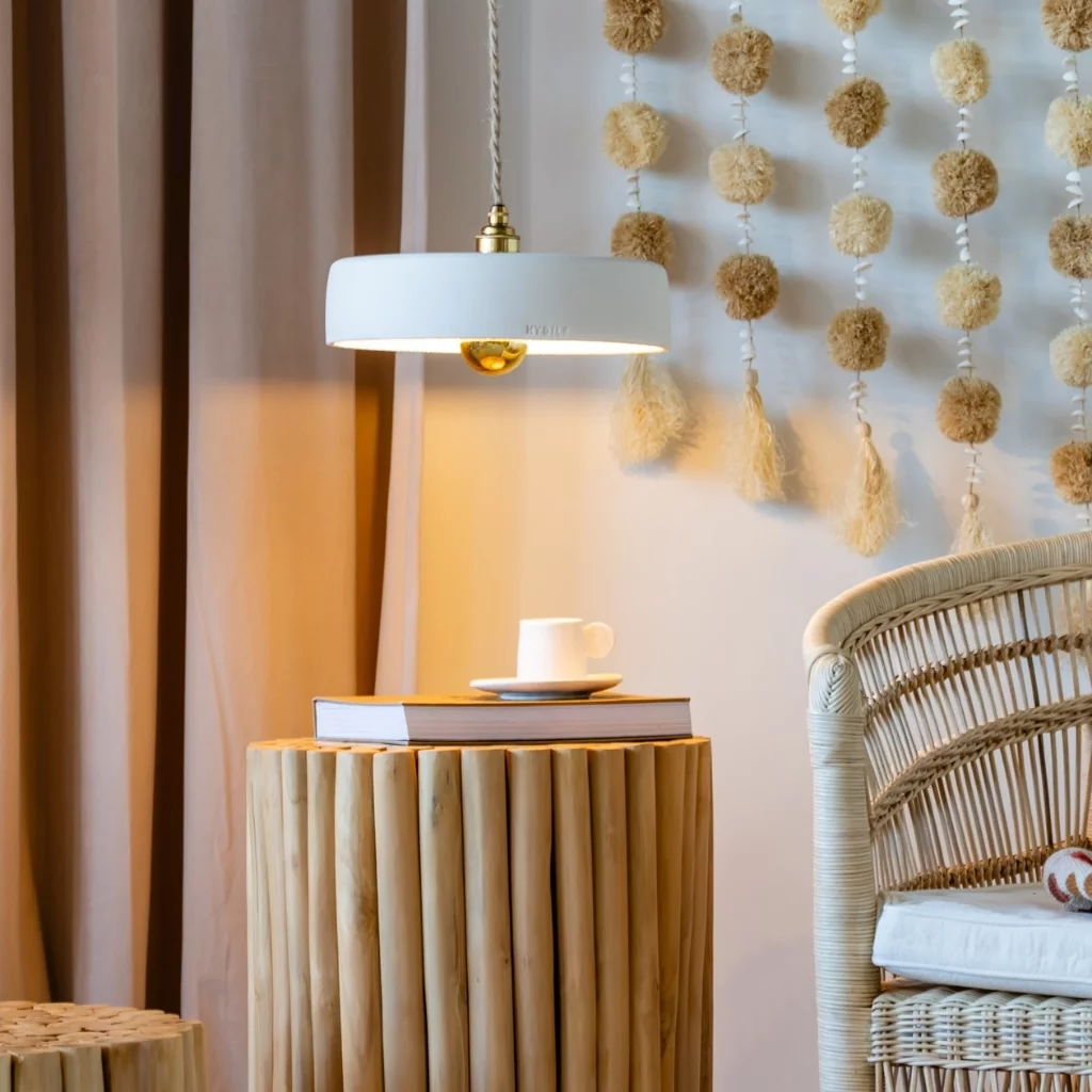 MICHELE M - Suspension en terre cuite blanche