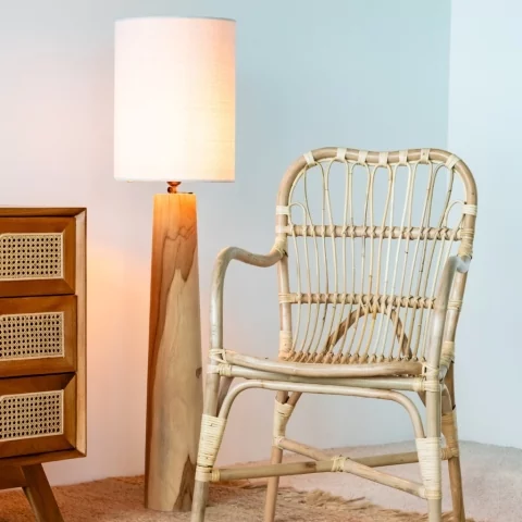 Agathe M- Lampe à poser en teck avec abat-jour en lin 2