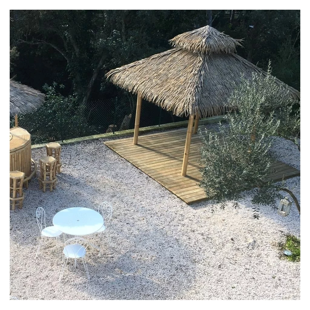 Abri spa et abri spa bambou pour l'extérieur ou pergola en bambou - Le Ying  est le gazebo spa idéal pour votre jardin.