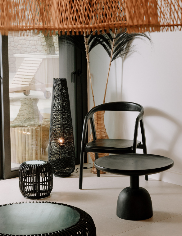 Mobilier de couleur noir 