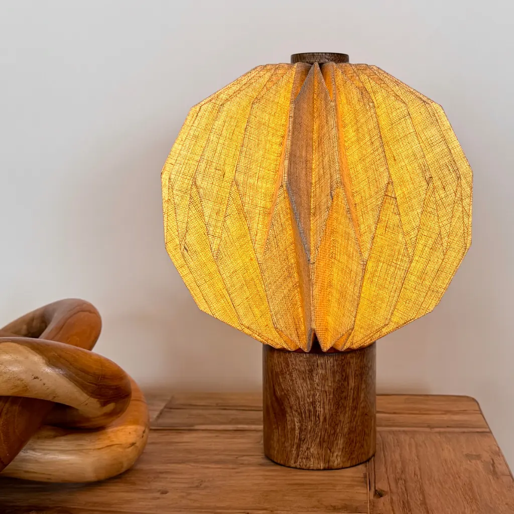 CÉRÈS - Petite lampe à poser ronde en lin et bois de manguier (5).webp