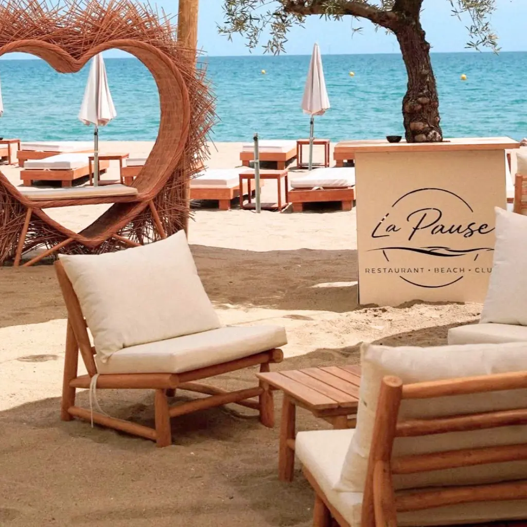 YAGO - Fauteuil en teck avec coussin outdoor
