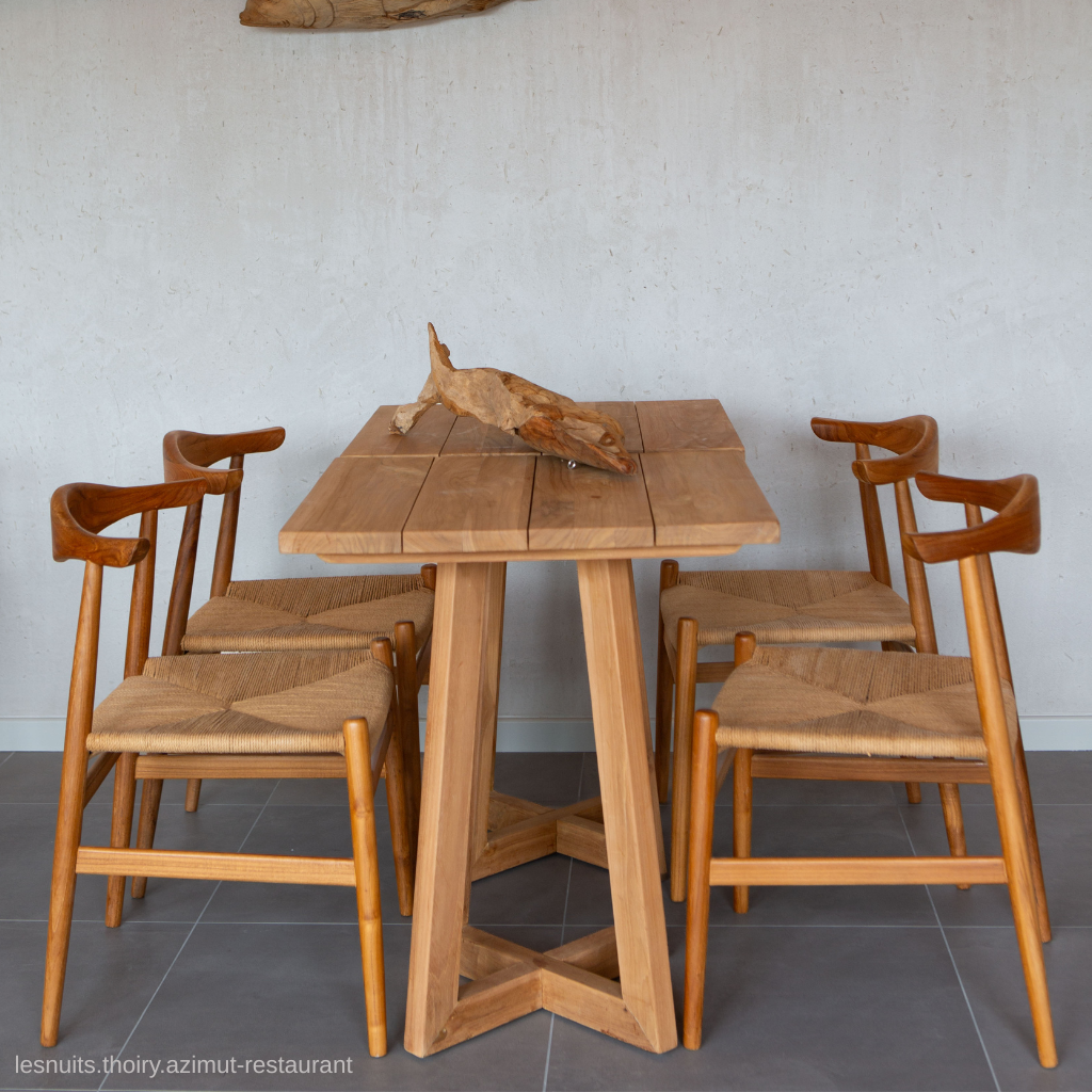 LIGNA - Table en teck carré