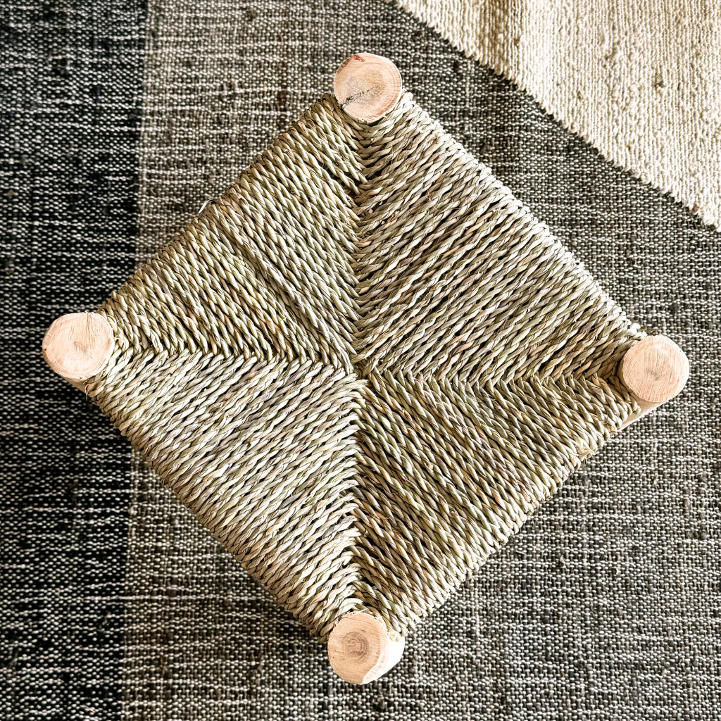 MARRO - Tabouret en doum et bois d'eucalyptus L30xl30xh42cm