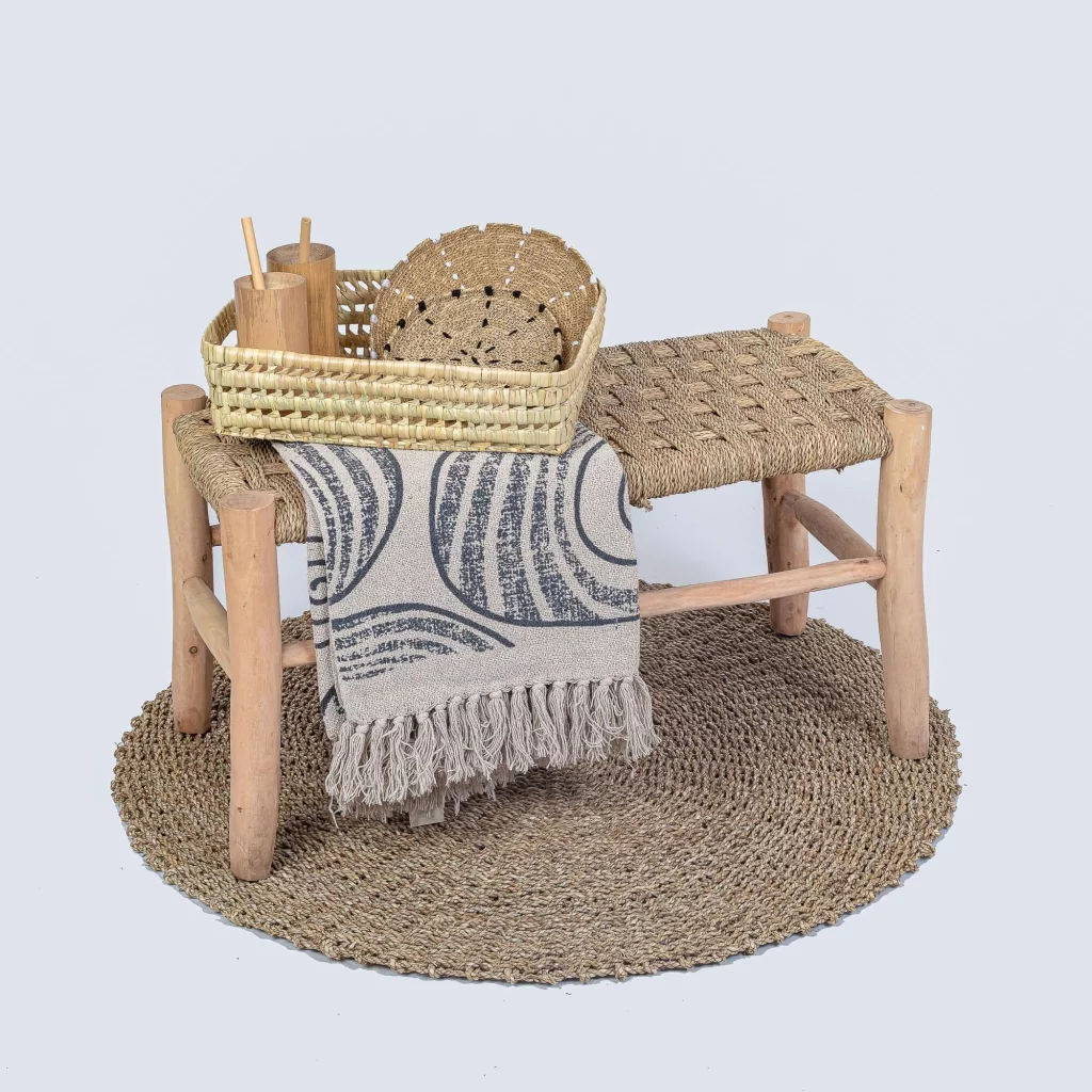 Moyen banc en doum et structure en bois d'eucalyptus L60xl35xh35cm