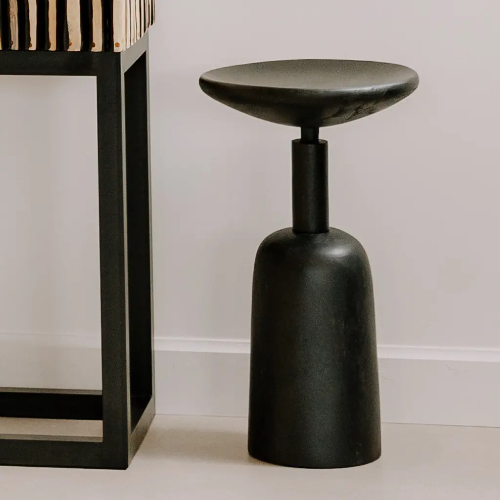 BLACKY S - Table d'appoint bois de suar noir