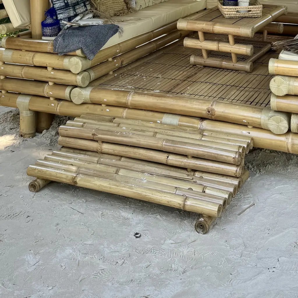Escalier en bambou pour gazebo