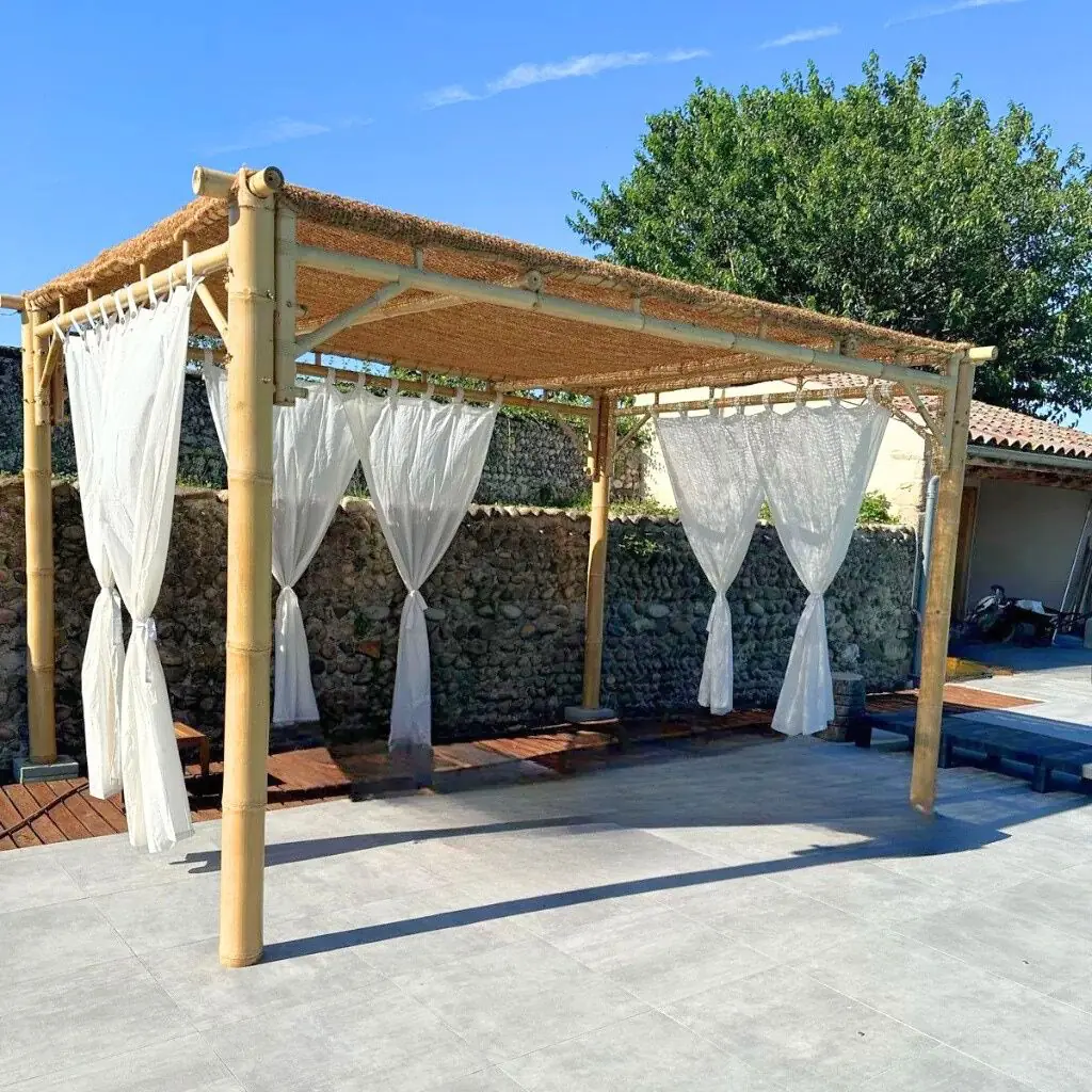 [3760428962539] PERGOLA M - en bambou 3x4m avec ombrière
