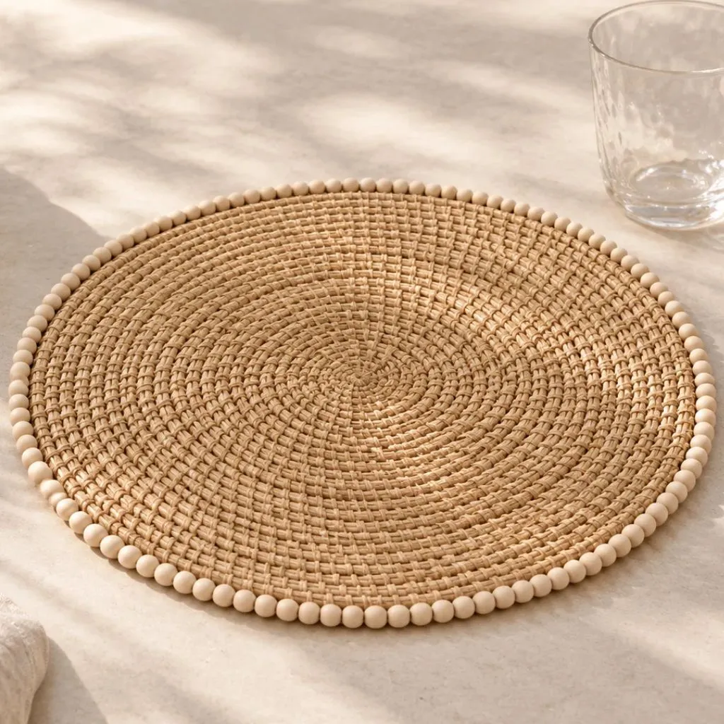 PERLE - Lot de 2 sets de table en rotin et perle naturelle